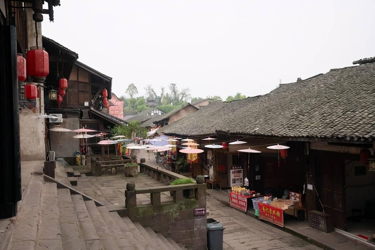 逃出巫婆屋